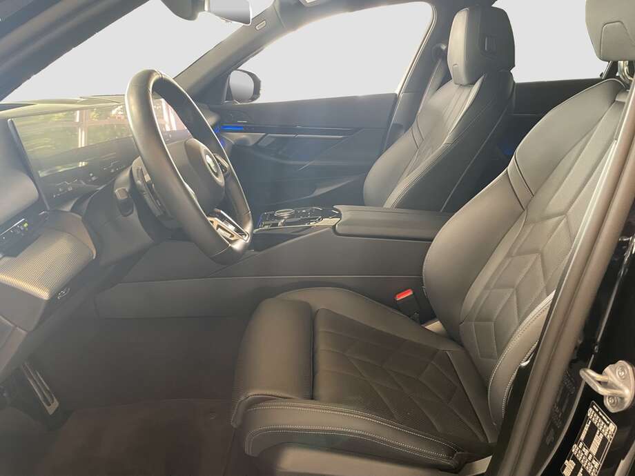 BMW 520d (Bild 2/20)