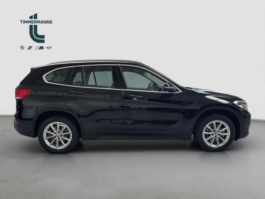 BMW X1 (Bild 12/15)