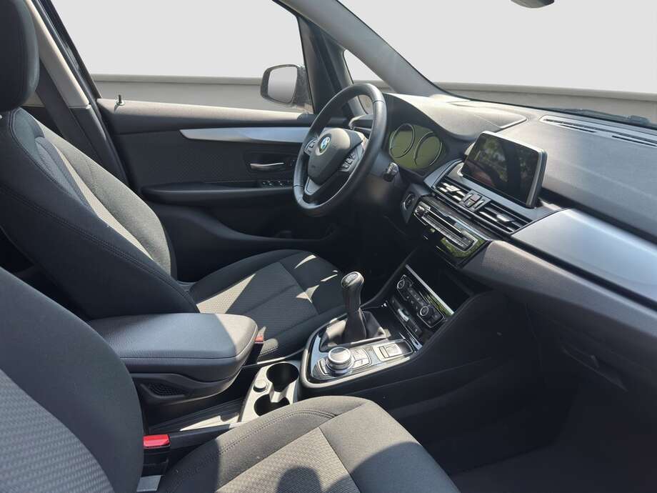 BMW 218 Gran Tourer (Bild 8/18)