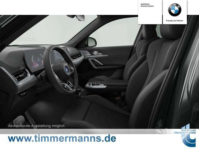 BMW iX1 eDrive20 (Bild 3/5)