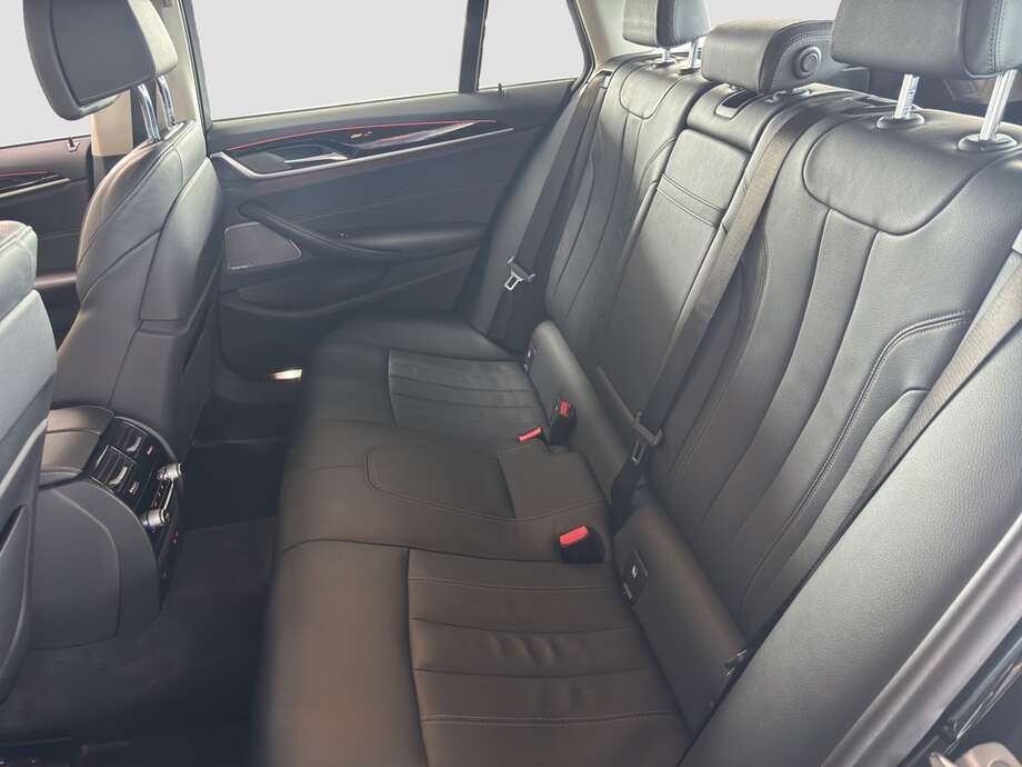 BMW 530d (Bild 6/15)