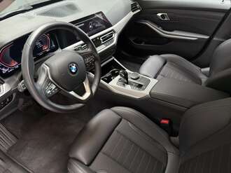 BMW 320d (Bild 1/15)
