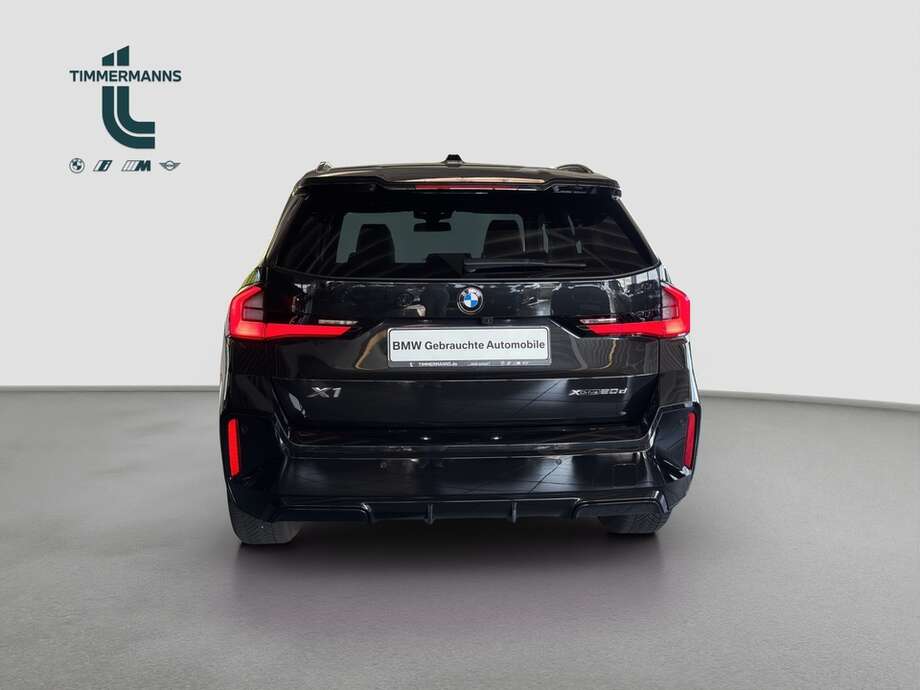 BMW X1 (Bild 8/15)