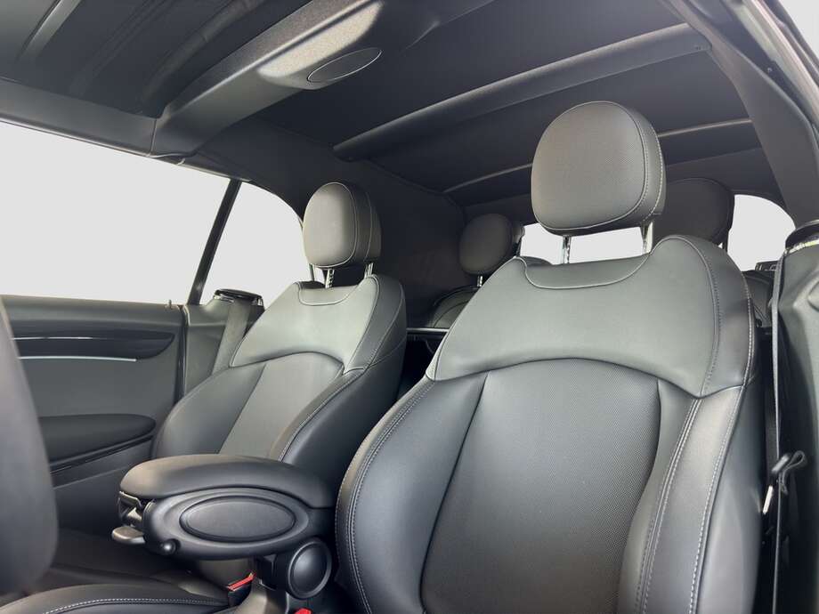 MINI Cooper S Cabrio (Bild 1/2)