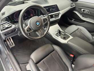 BMW 320d (Bild 1/16)
