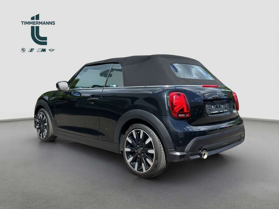 MINI Cooper (Bild 8/16)