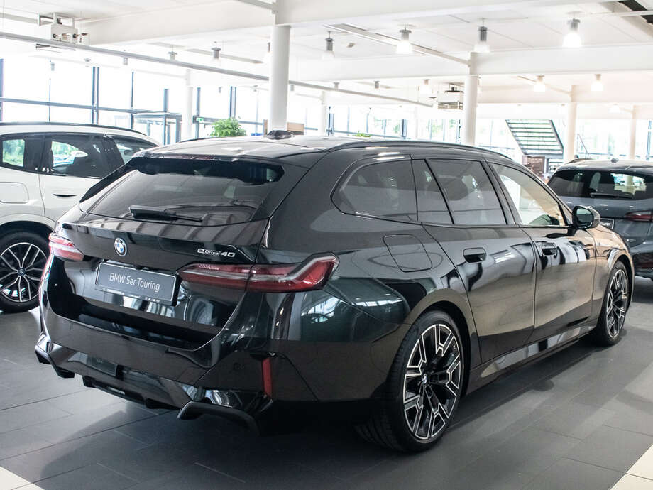 BMW i5 eDrive40 Touring (Bild 8/17)