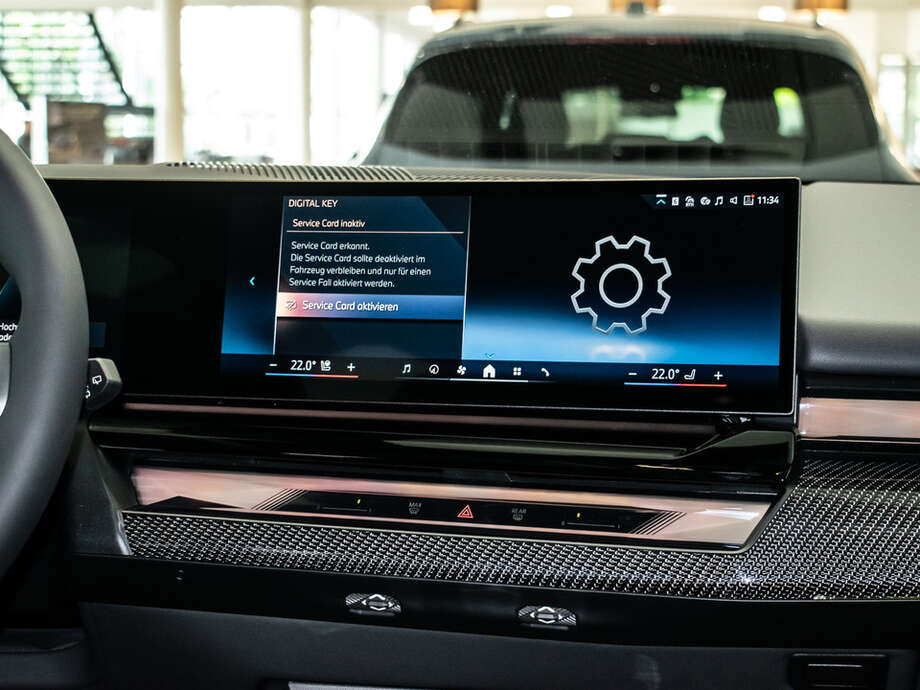 BMW i5 eDrive40 Touring (Bild 14/17)