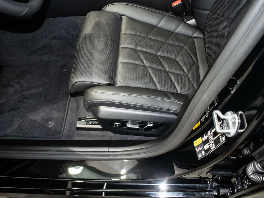 BMW i5 eDrive40 Touring (Bild 1/17)