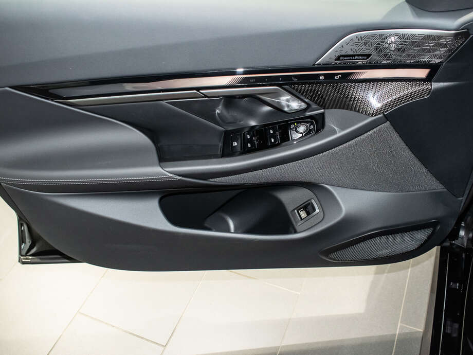 BMW i5 eDrive40 Touring (Bild 3/17)