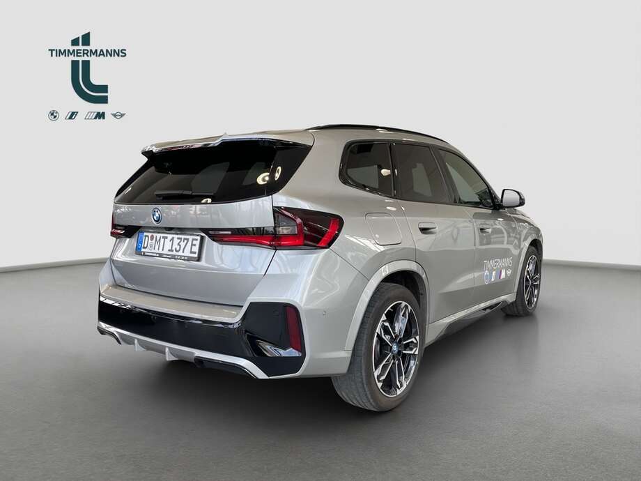 BMW X1 (Bild 12/16)