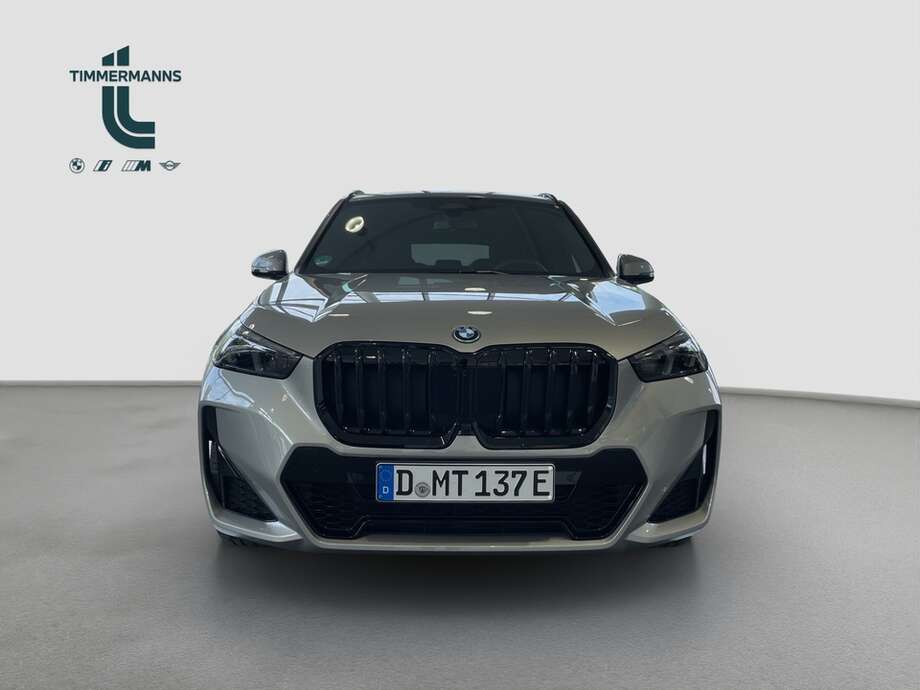 BMW X1 (Bild 15/16)