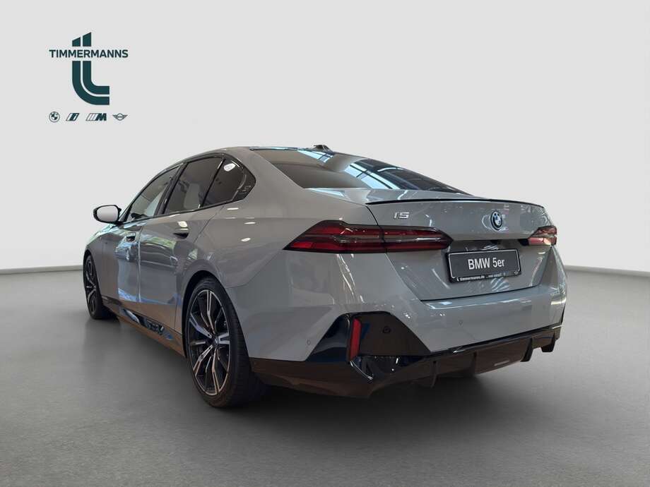 BMW i5 M60 xDrive Limousine (Bild 8/16)