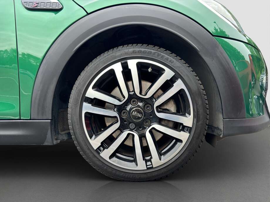 MINI Cooper S (Bild 14/16)