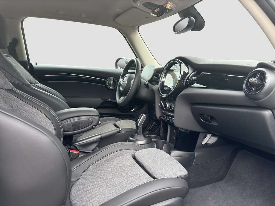 MINI Cooper S (Bild 6/16)