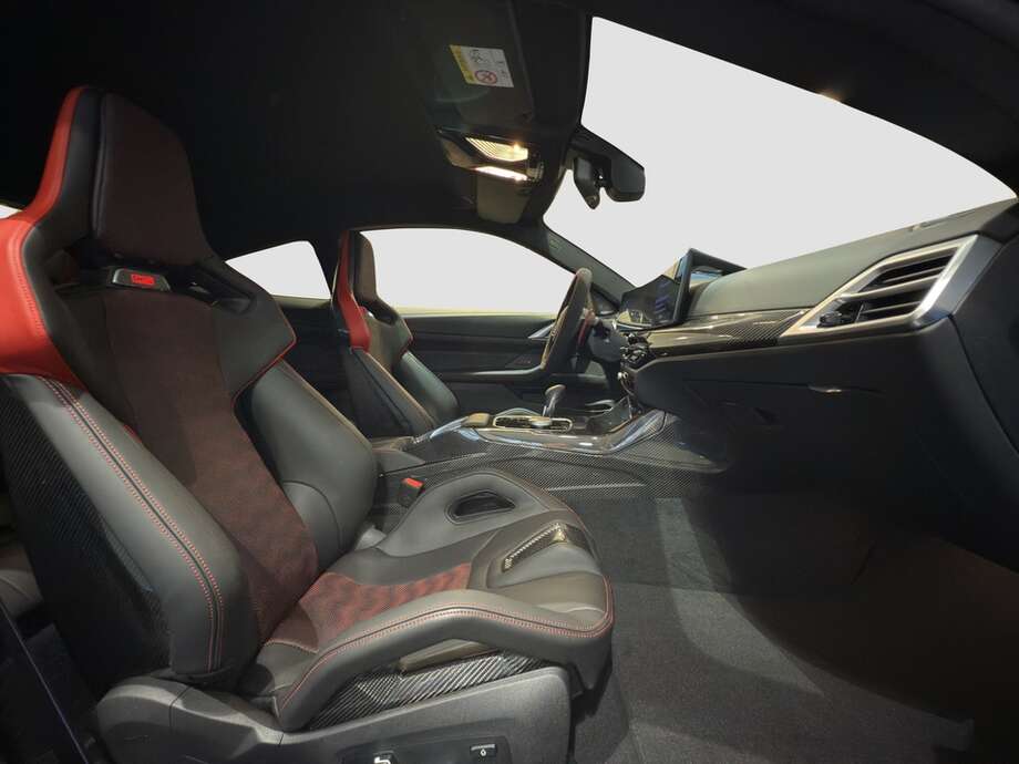 BMW M4 (Bild 8/16)
