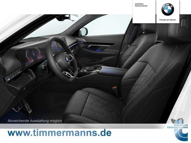 BMW 540d xDrive (Bild 10/16)