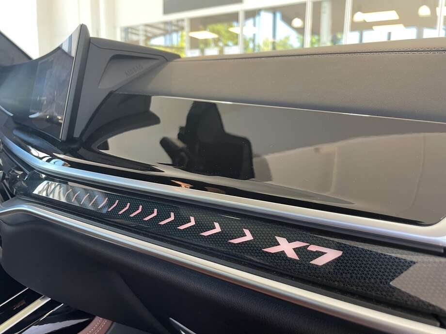 BMW X7 xDrive40d (Bild 9/17)