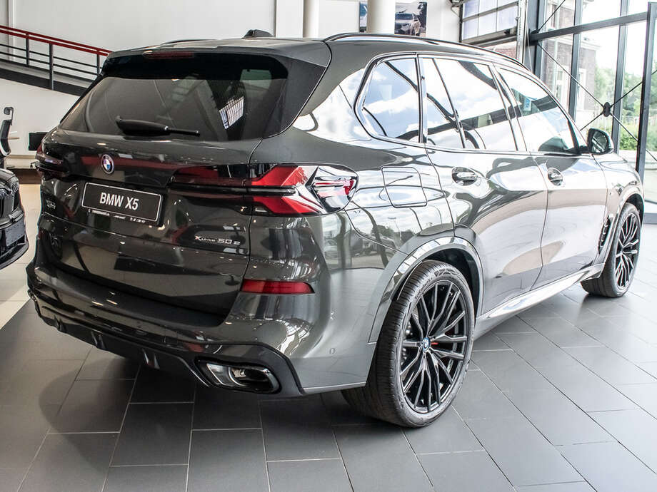 BMW X5 (Bild 11/18)