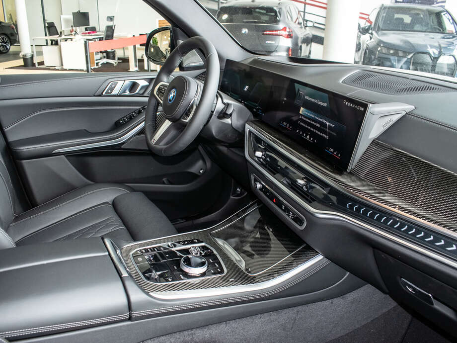 BMW X5 (Bild 13/18)