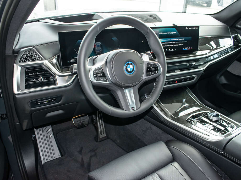 BMW X5 (Bild 14/18)