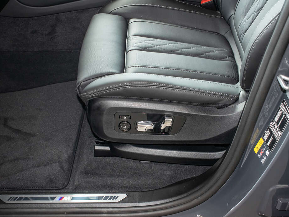 BMW X5 (Bild 3/18)