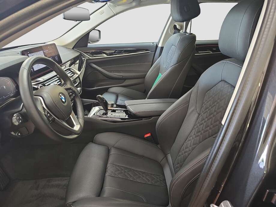BMW 530i xDrive (Bild 2/19)
