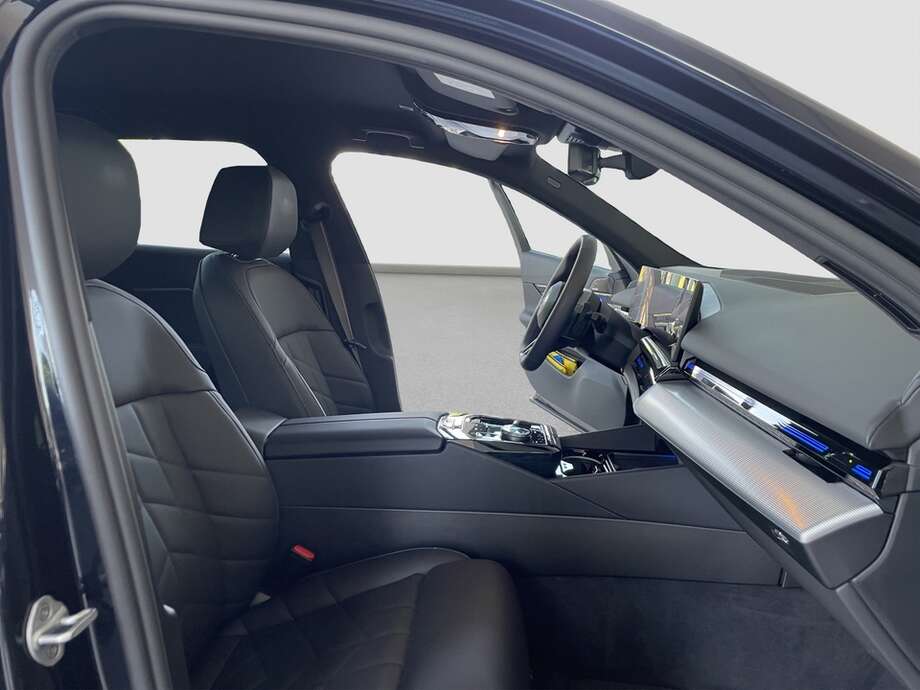 BMW 540d xDrive (Bild 6/15)