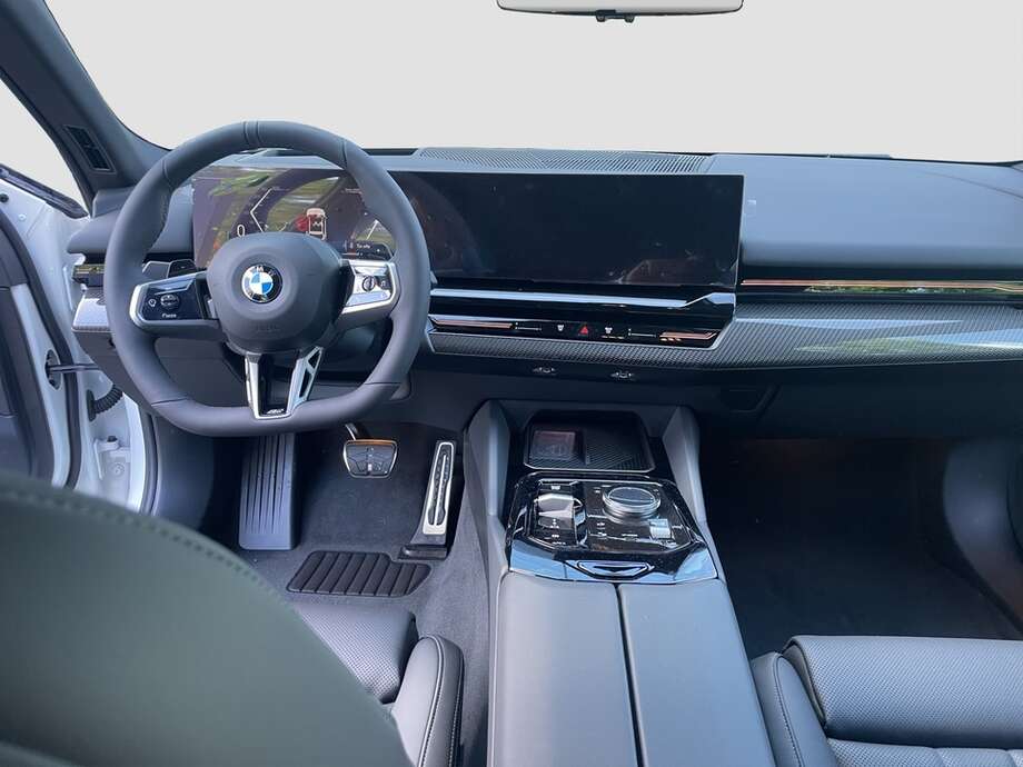 BMW 540d xDrive (Bild 4/16)