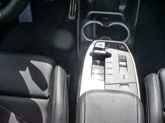 BMW iX1 xDrive30 (Bild 2/18)
