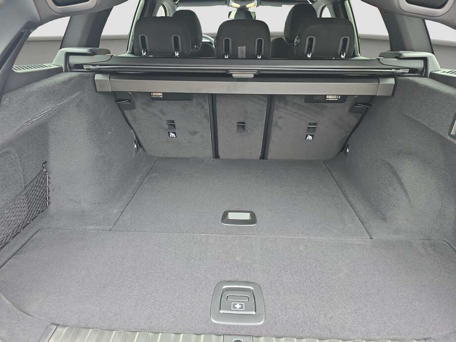 BMW 320d (Bild 5/19)