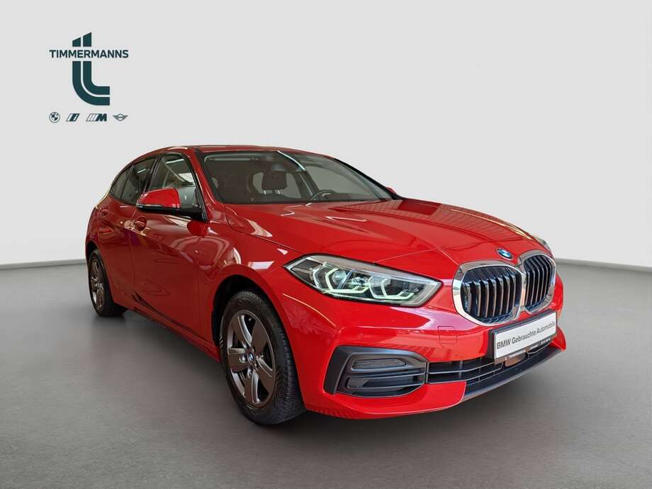 BMW 118d (Bild 16/18)