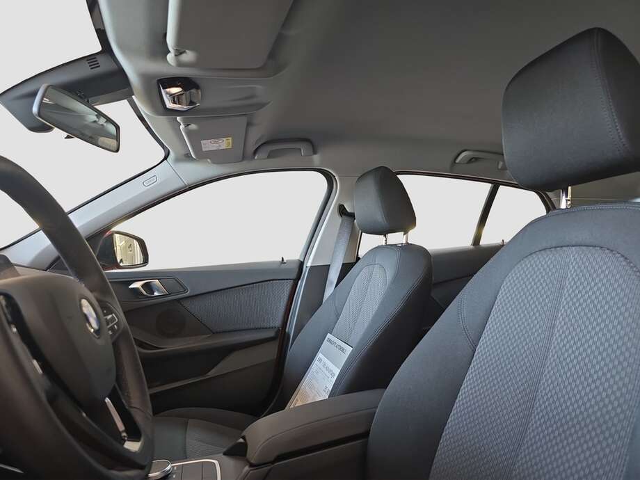 BMW 118d (Bild 3/18)