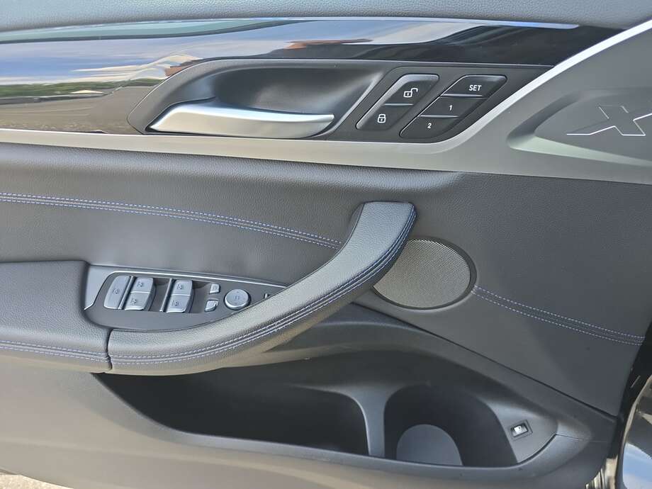 BMW X3 (Bild 8/19)