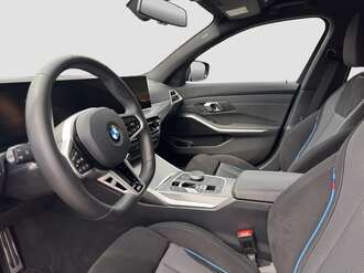 BMW 330i xDrive (Bild 1/15)