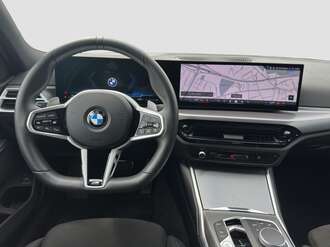 BMW 330i xDrive (Bild 3/15)