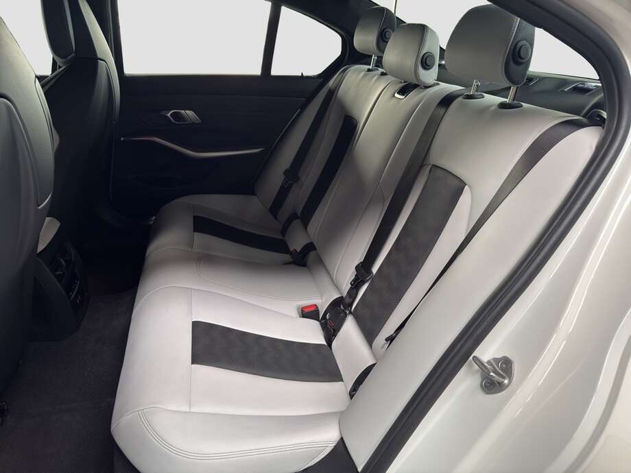 BMW M3 (Bild 14/24)
