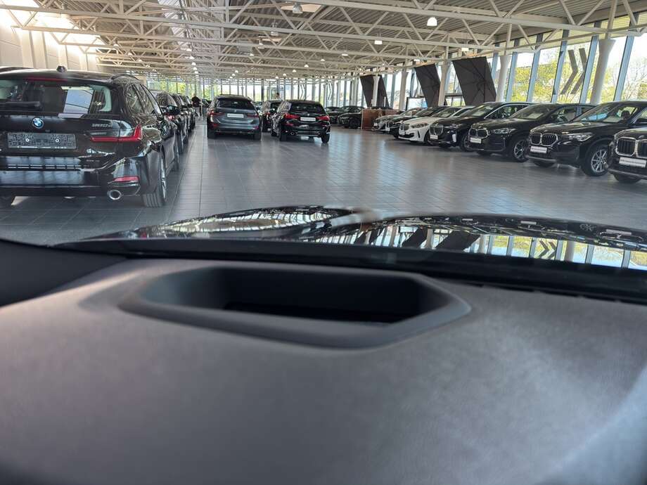 BMW M550 (Bild 10/22)