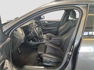 BMW 118i (Bild 1/17)