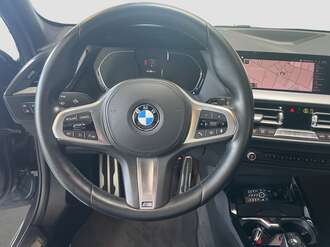 BMW 118i (Bild 2/17)