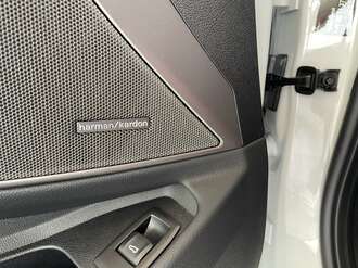 BMW 330i xDrive (Bild 1/18)