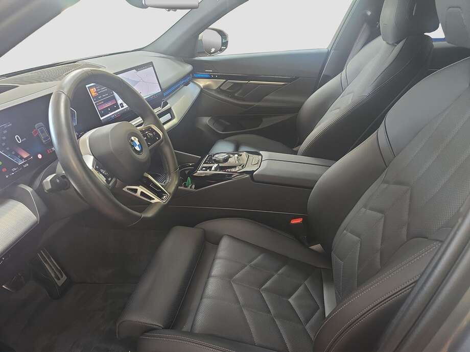 BMW 520d (Bild 1/19)
