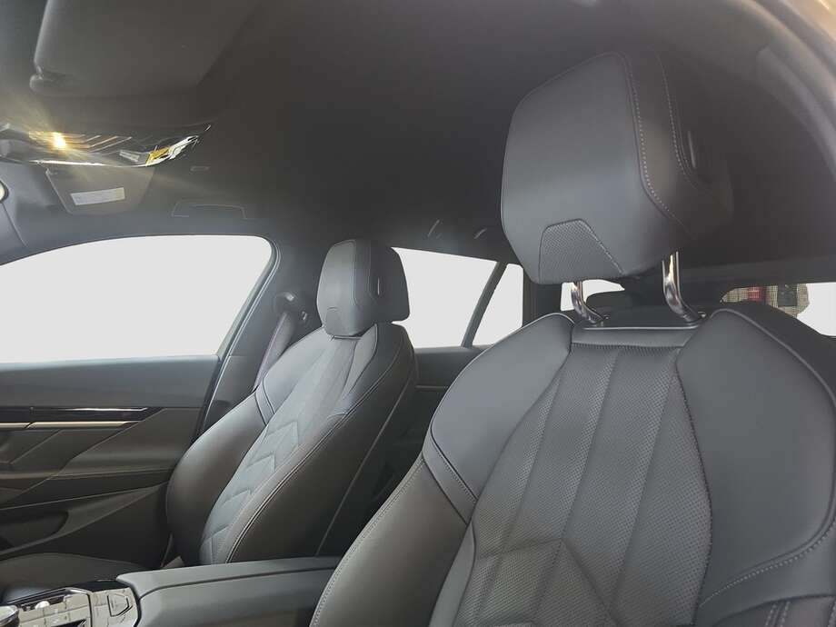 BMW 520d (Bild 2/19)