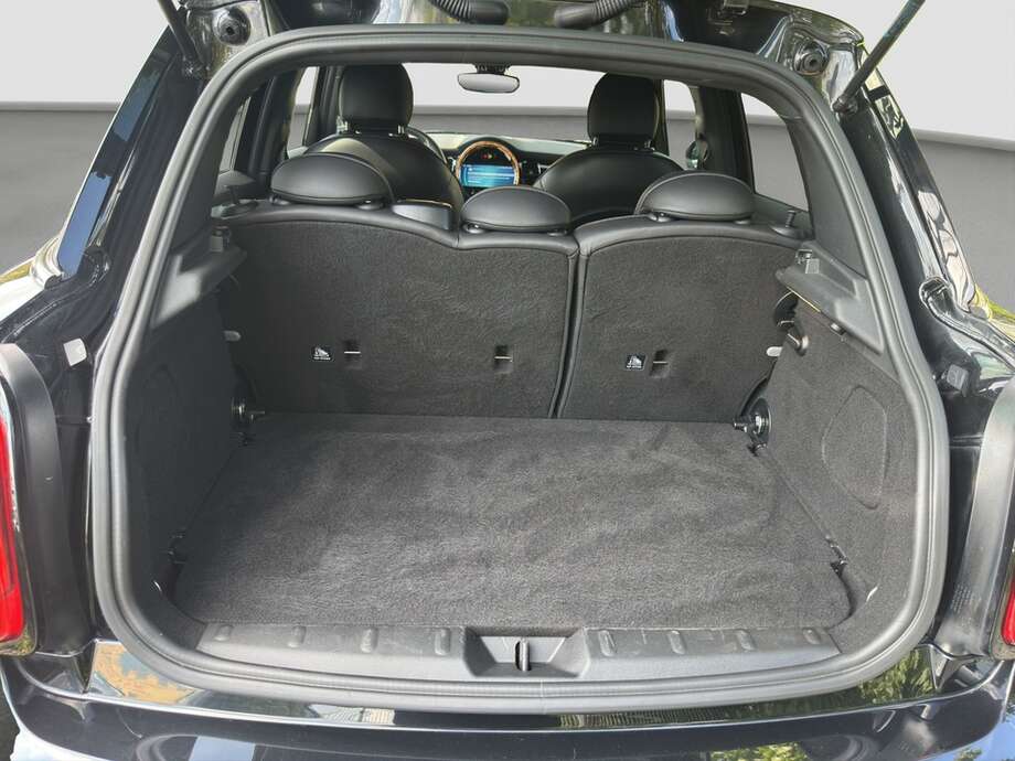 MINI Cooper (Bild 5/16)