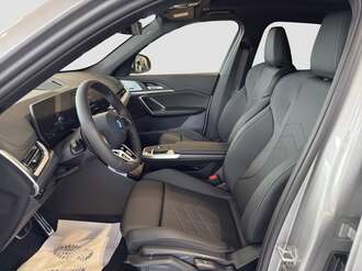 BMW iX1 eDrive20 (Bild 1/16)