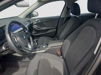 BMW 116i (Bild 2/18)