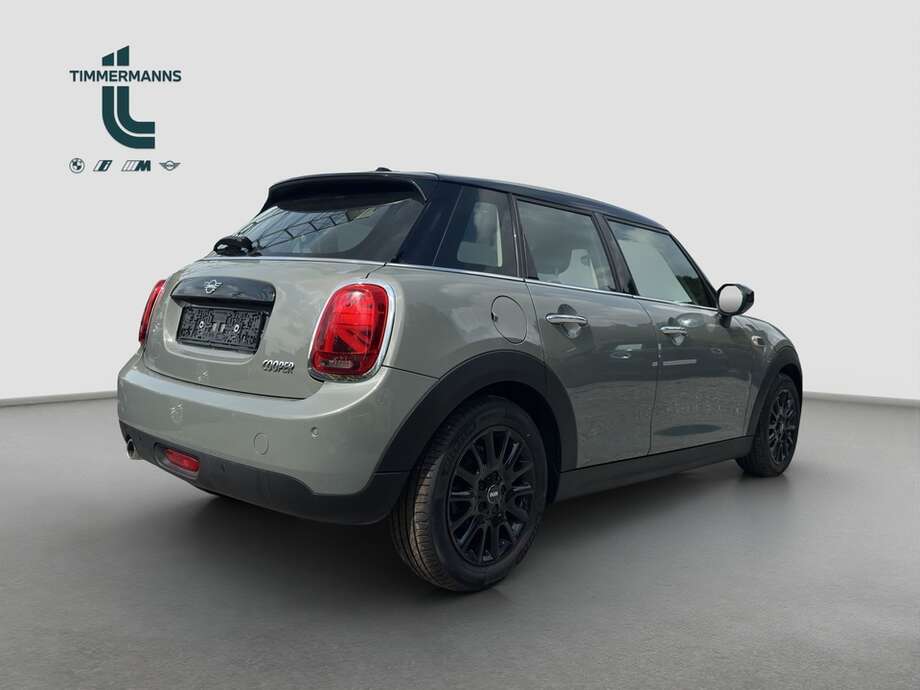 MINI Cooper (Bild 14/18)