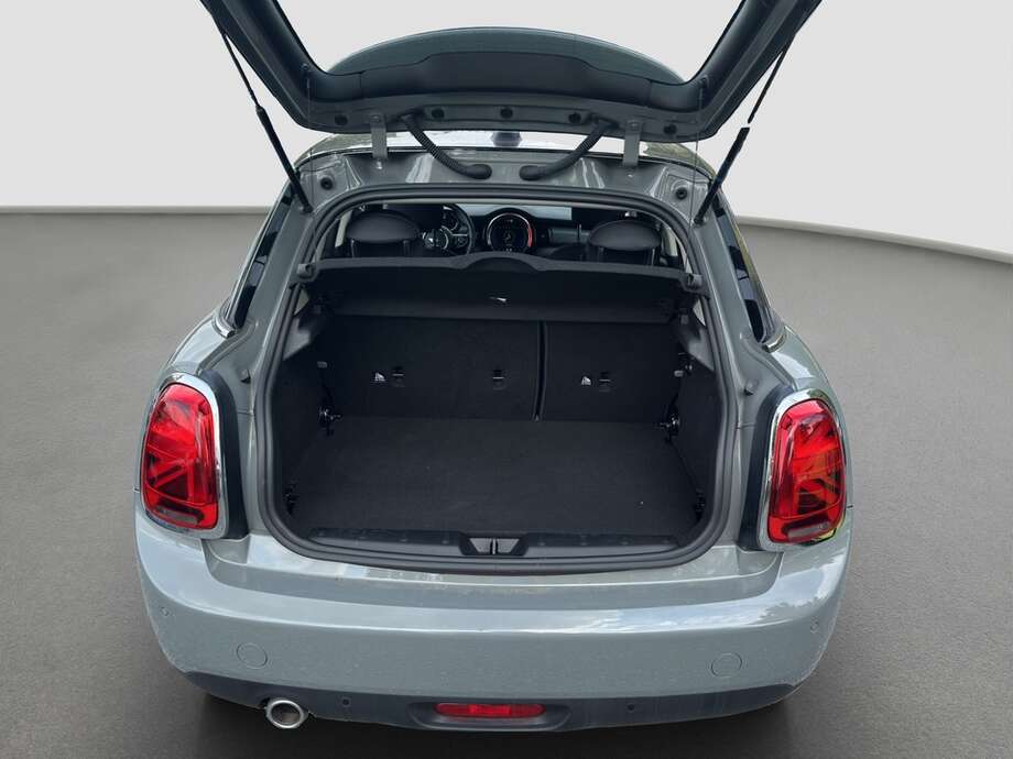 MINI Cooper (Bild 6/18)
