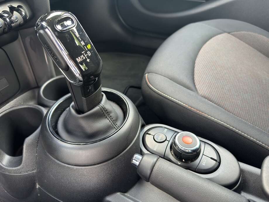 MINI Cooper (Bild 9/18)