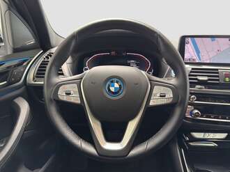 BMW iX3 (Bild 2/16)